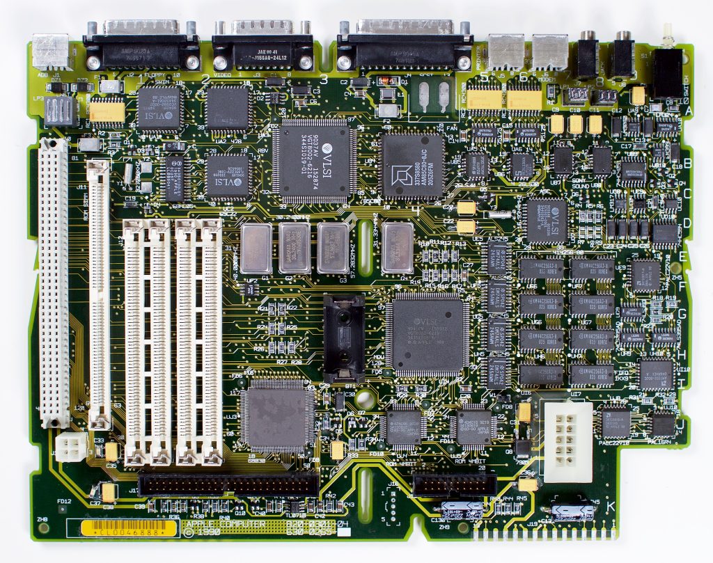 Macintosh IIsi logic board